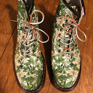 Shamrock Dr. Marten boots